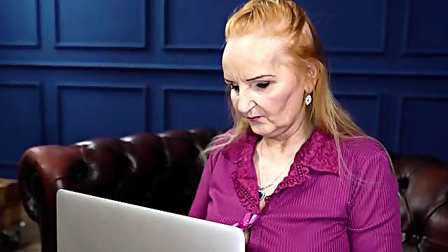 Marianne, Leslie Taylor