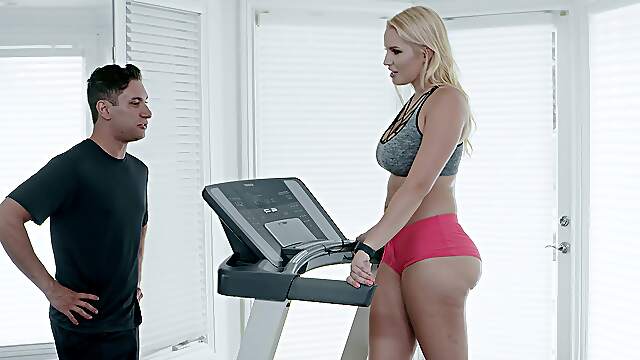 Vanessa Cage, Brad Knight